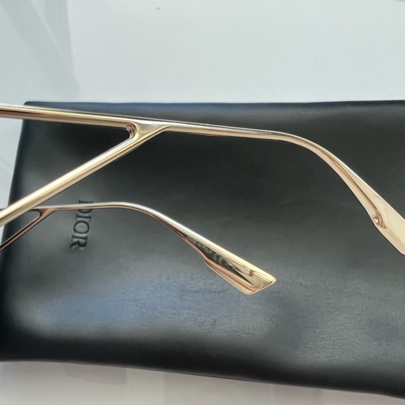 Authentic Dior sunglasses - Picture 8 of 8